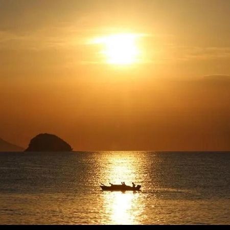 Pousada Quintal Da Barra 50 Metros Do Mar Boicucanga Ngoại thất bức ảnh